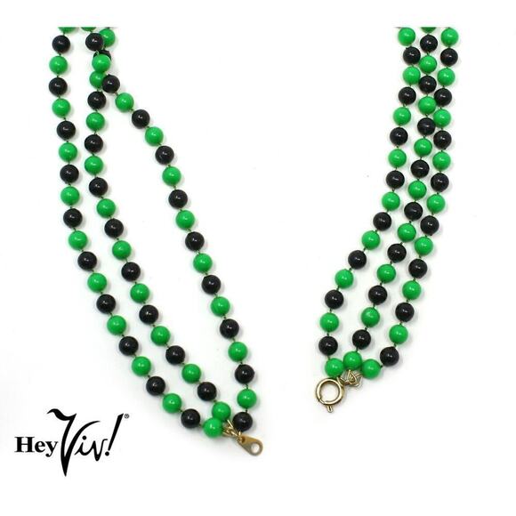 Vintage Triple Strand Bead Necklace w Green and Black Beads 23" Long - Hey Viv ! - Picture 3 of 4